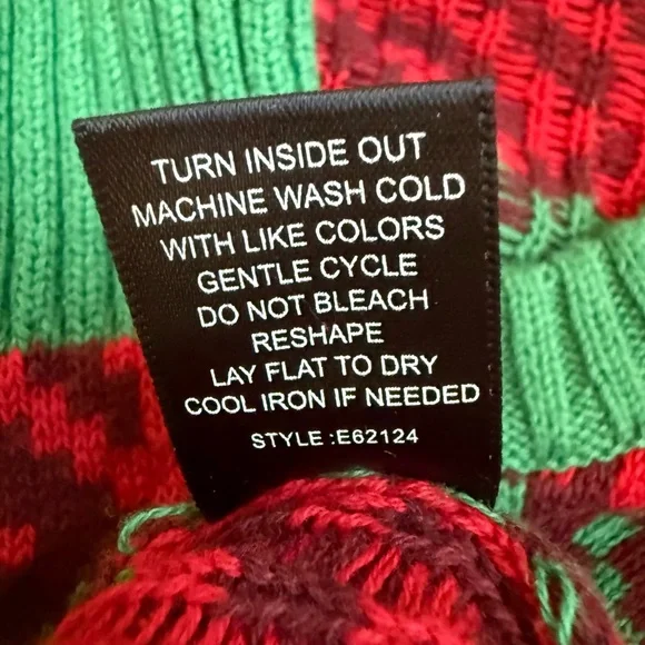 Target 33 Degrees Festive Santa Crewneck Sweater - Red and Green - Picture 8 of 9